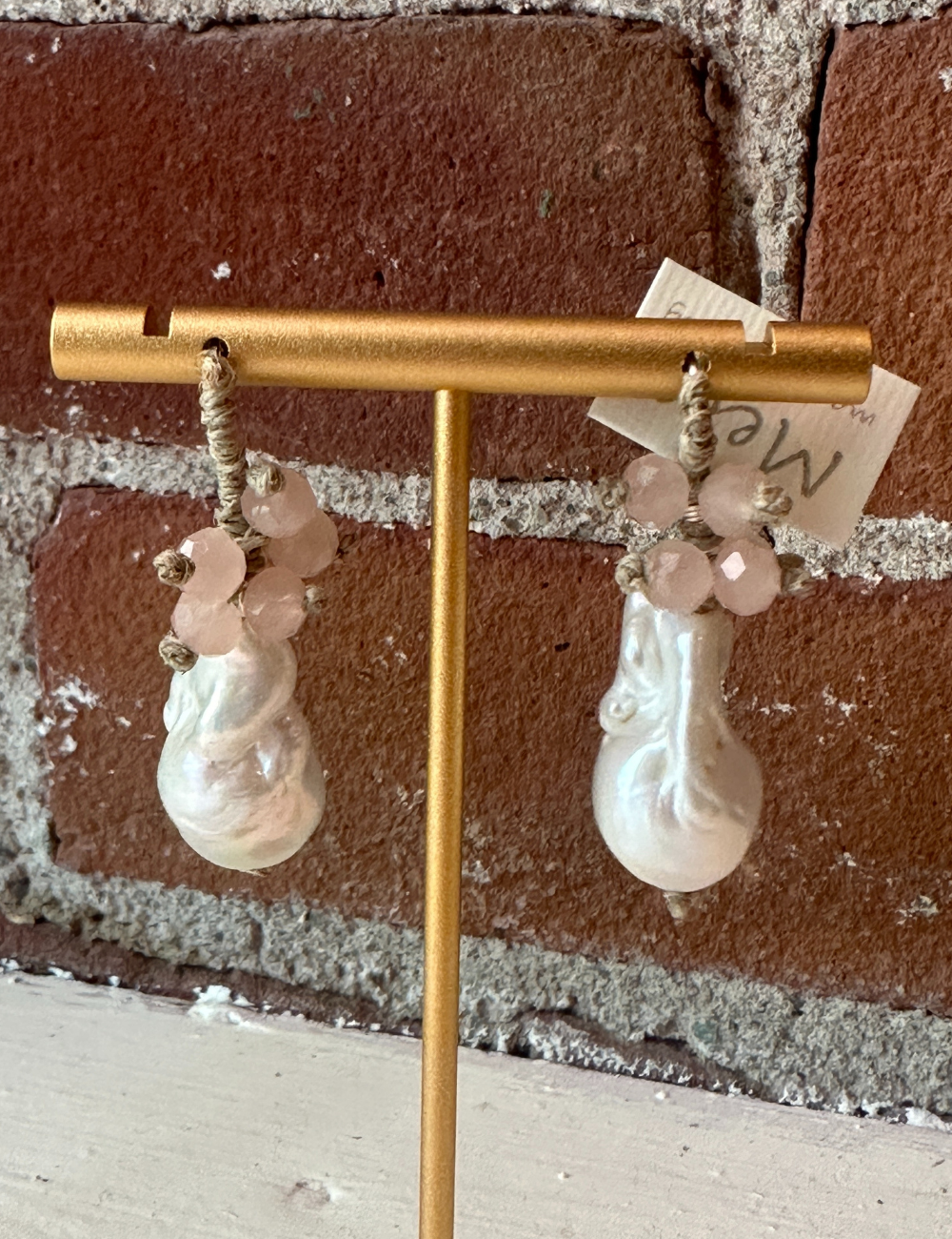 Pearl earrings fpink grape