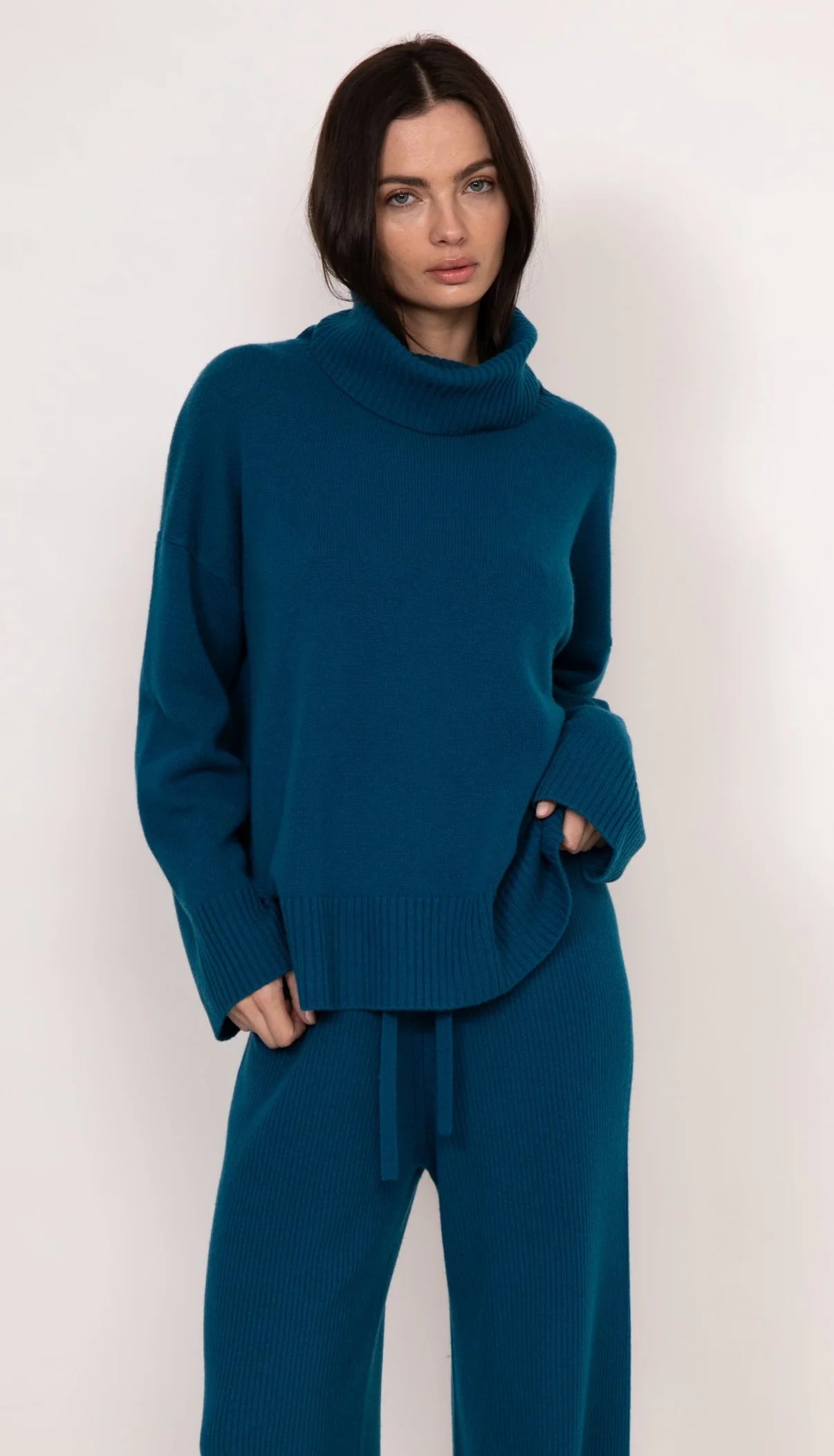 Charlie oversized cashmere turtleneck