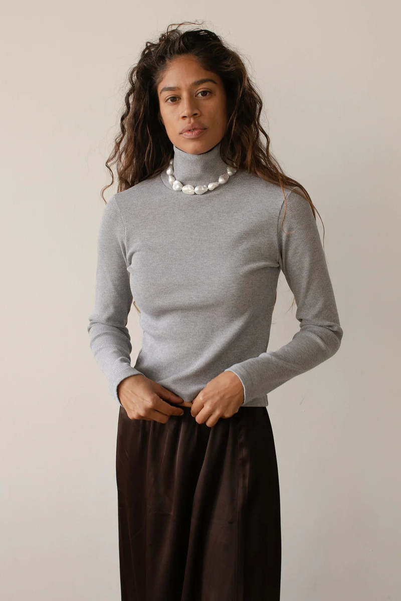 The Rib Turtleneck